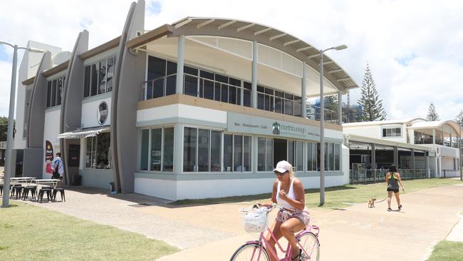 North Burleigh SLSC. Photo by Richard Gosling