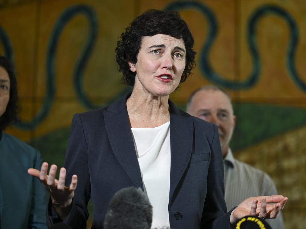 Independent “teal” Curtin MP Kate Chaney says there would be a legal challenge. Picture: NewsWire / Martin Ollman