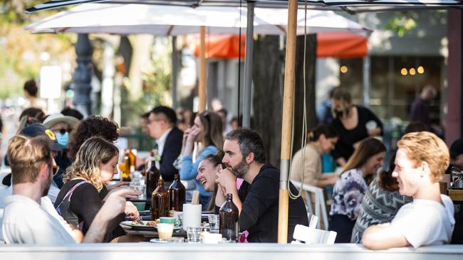 Melburnians gave a cash boost to long-suffering businesses on Friday. Picture: Darrian Traynor/Getty Images.