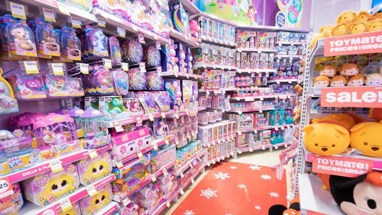 Toy kingdom on sale fountain gate