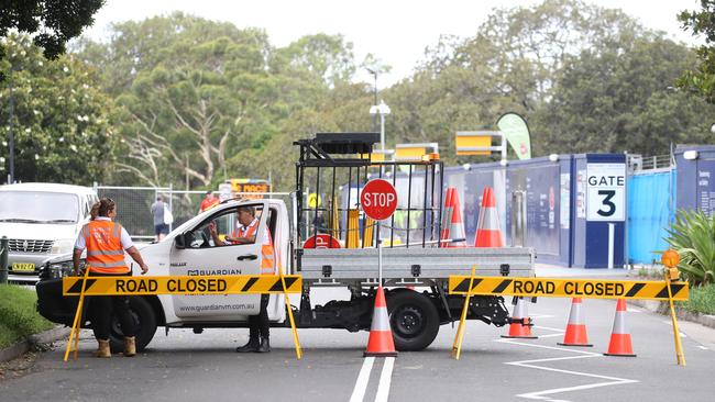 Fencing is put up on Art Gallery Road to close off Mrs Macquaries Chair to public. Picture: Tim Hunter.