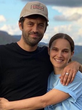 Natalie Portman and Benjamin Milipied spotted at Blue Mountains:, https://www.instagram.com/p/CMf_iMlnNGu/