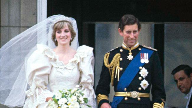 How A Panicked Prince Charles Rushed Into A Marriage Proposal To A Young Diana Daily Telegraph