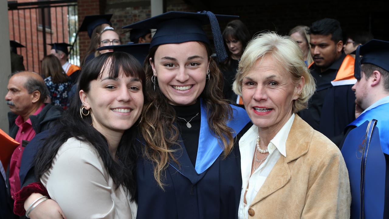 Deakin graduation: Zsarzy Yeomans, Charlotte Wall and Elizabeth Yeomans.