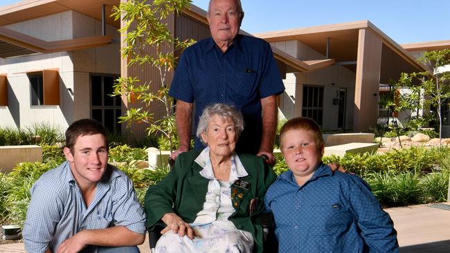 WWII Veteran Lil Somers, with son John and great great grandsons Linkyn Smith, 16, and Mitchell Smith,11, has be honored by Townsville Oasis by having a Pee Wee Hut named after her. Picture: Evan Morgan