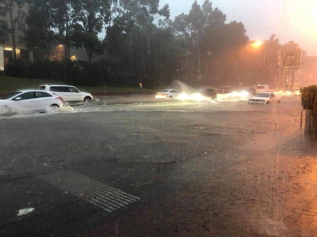 Sydney storm. Flooded roads, Lane Cove Road, Macquarie Park between Waterloo and Talavera Road earlier this morning Sydney 28/11/18. Photo: NSW Police https://twitter.com/nswpolice