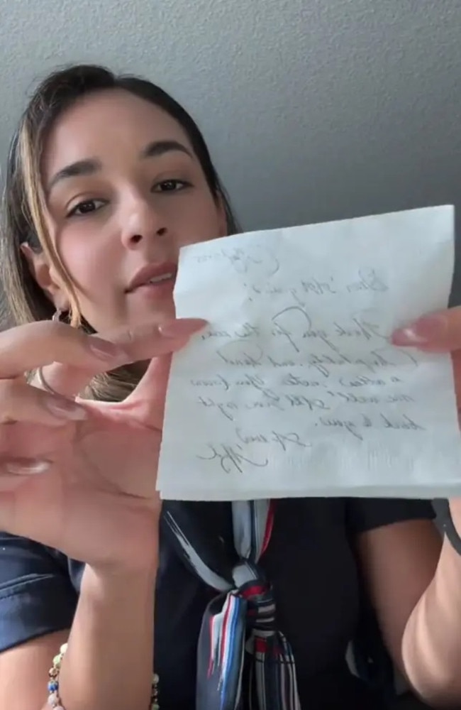 An American Airlines flight attendant has revealed the sweet note Meghan Markle sent to the crew during her recent commercial flight. Picture: Instagram/ninavidavlogs