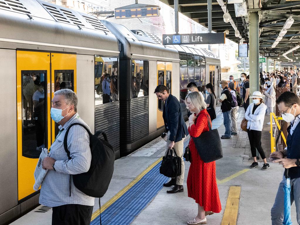 Train Union Push For Free Fares On Sydney Trains Amid Delays ...