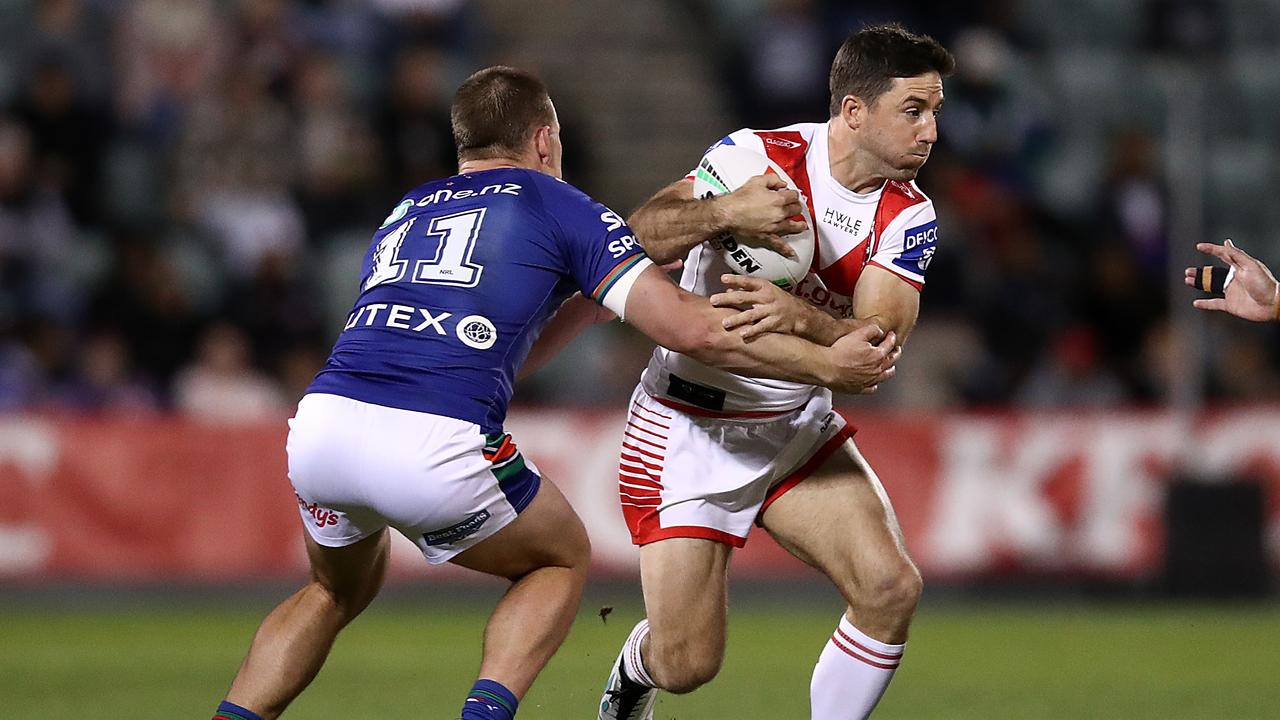 Ben Hunt of the Dragons playing against the Warriors on Friday D (Photo by Jason McCawley/Getty Images)