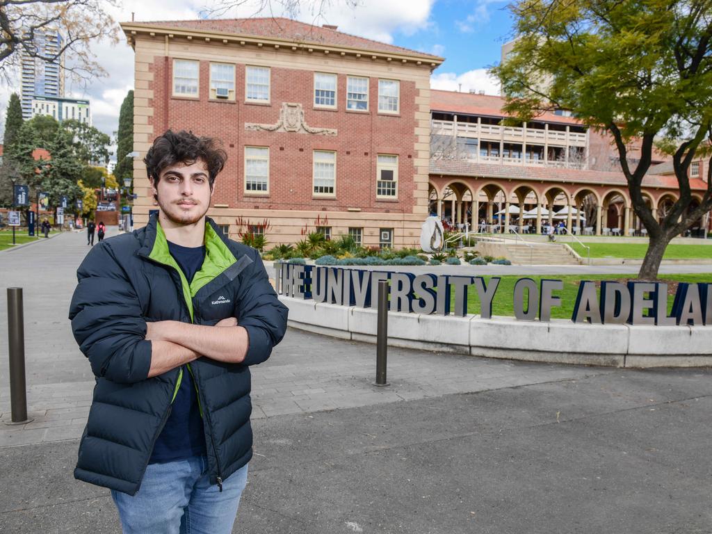 Tens of thousands of TAFE and university students studying in areas of skills shortages will score free education. Picture: NCA NewsWire / Brenton Edwards