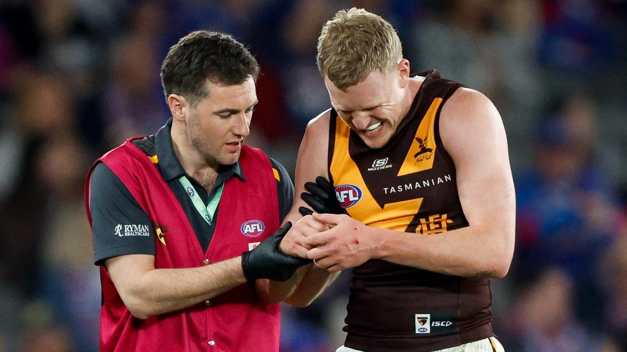 Hawthorn captain James Sicily spent time off the field after dislocating his right shoulder but returned to have a big impact and expects to face St Kilda on Saturday. Picture: Dylan Burns / Getty Images