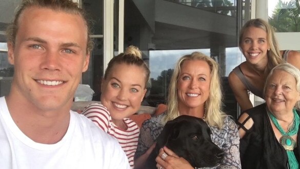 Lisa Curry shares another photo of her family while paying tribute to Jaimi. Picture: Lisa Curry/Instagram