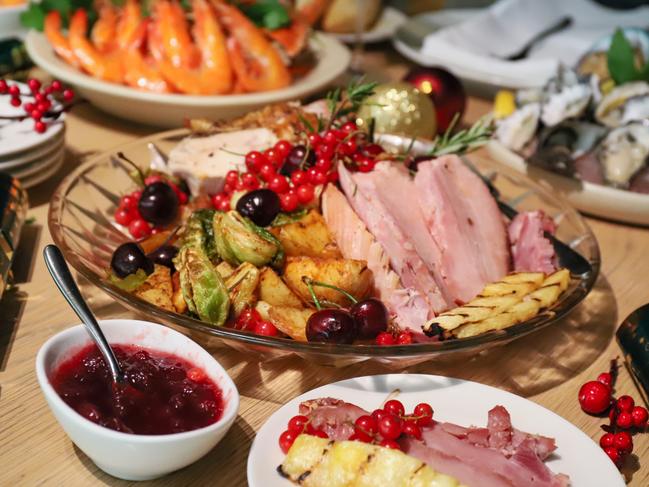 EAT STREET + Christmas Lunch 2019 - Sailmaker - roasts and seafood at Christmas buffet, photo - Jenifer Jagielski