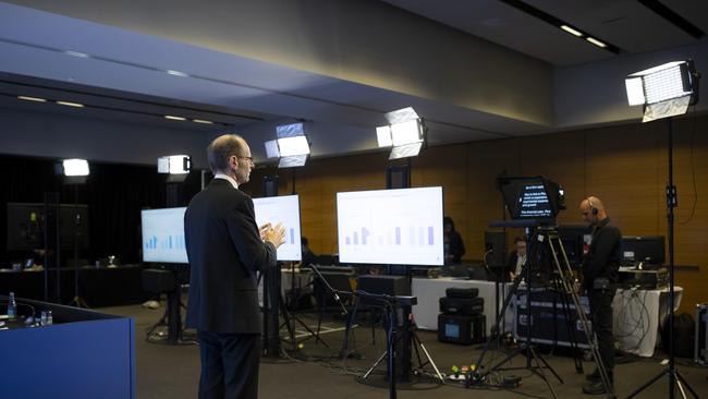 ANZ chief executive Shayne Elliott presenting the bank’s full-year results for 2024. Picture: Arsineh Houspian.