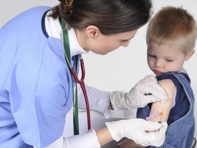 On his website David Wolfe indicates that “vaccines are not safe and that they can injure, permanently maim, or even kill”.