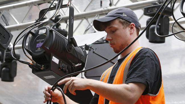 SYDNEY, AUSTRALIA - NewsWire Photos OCTOBER 16 , 2024: Generic Photos of Workers at Work. Lighting technician. Picture: NewsWire / John Appleyard