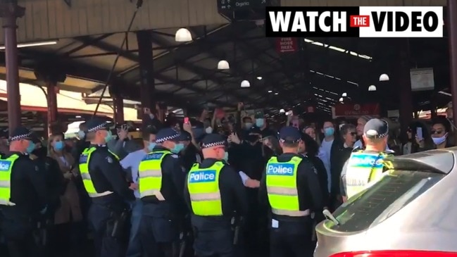 Anti-lockdown protesters rally at Queen Victoria Market