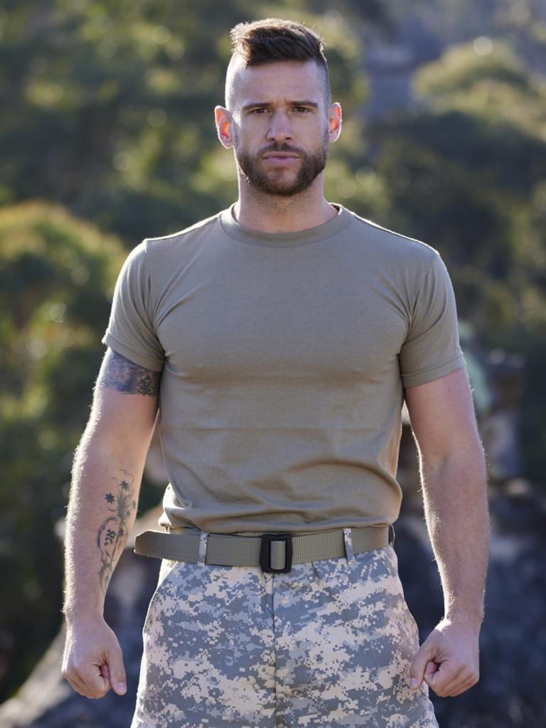 SAS Dan Ewing Wiki, Bio