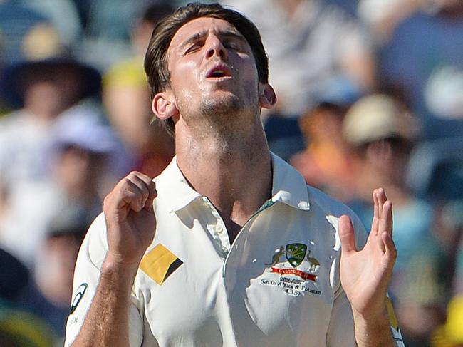 SPORT - Test match cricket, Day 3, Australia vs South Africa, WACA, Perth. Photo by Daniel Wilkins. PICTURED- Australia's Mitch Marsh can't hide his frustration after getting the edge of Dean Elgar, but goes for runs