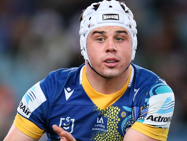 SYDNEY, AUSTRALIA - MAY 29: Reed Mahoney of the Eels releases the ball during the round 12 NRL match between the South Sydney Rabbitohs and the Parramatta Eels at Stadium Australia, on May 29, 2021, in Sydney, Australia. (Photo by Jason McCawley/Getty Images)