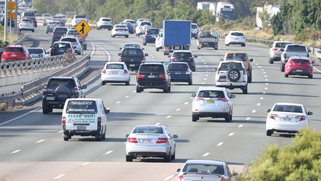 M1 traffic at Oxenford flowing smoothly. Photo by Richard Gosling