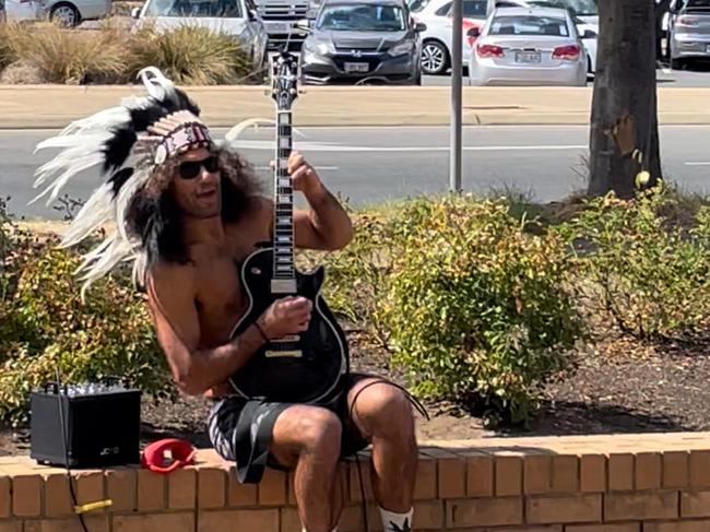 Anti-mask ‘underwear rocker’ refuses to enter court – again!