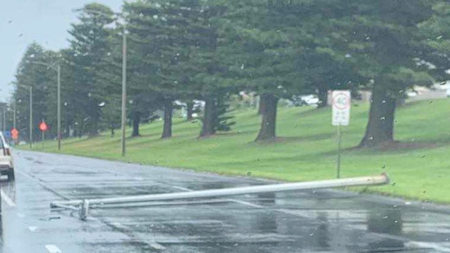 A light pole fell down on Raglan Parade in East Warrnambool. Picture: Fitzmedia productions