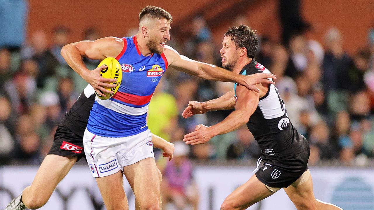 Many footy fans didn’t watch the Western Bulldogs vs Port Adelaide blockbuster on Saturday night, because it was on at the same time as Richmond vs GWS. (Photo by Daniel Kalisz/Getty Images)