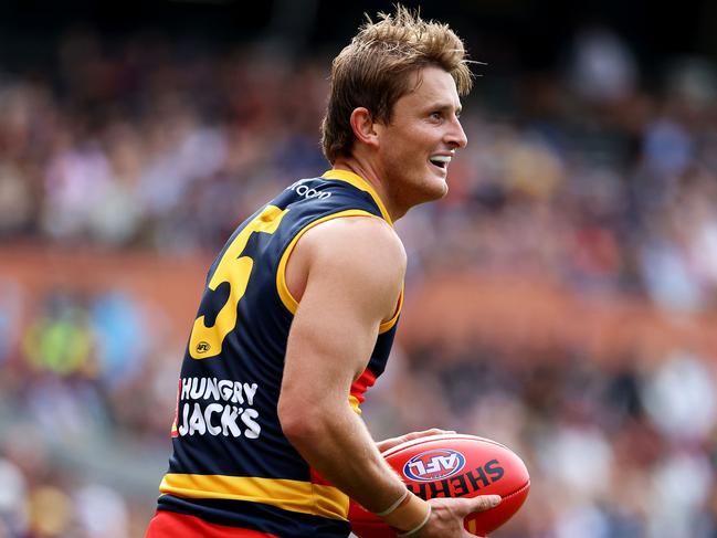 Crows explain shock axing, provide Covid update