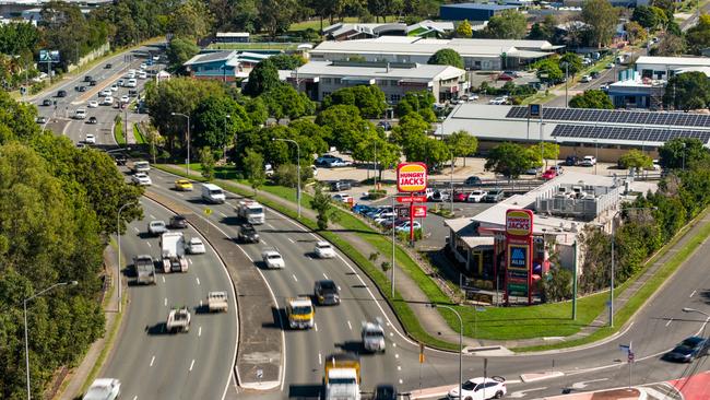 The popular Hungry Jack’s Coopers Plains site is set to be auctioned on Friday August 23 at 9.45am AEST at Level 26, 111 Eagle Street, Brisbane City.