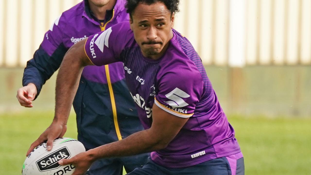 Felise Kaufusi passes the ball during a Melbourne Storm NRL training session at Albury Sports Ground in Albury, Wednesday, May 6, 2020. (AAP Image/Scott Barbour) NO ARCHIVING