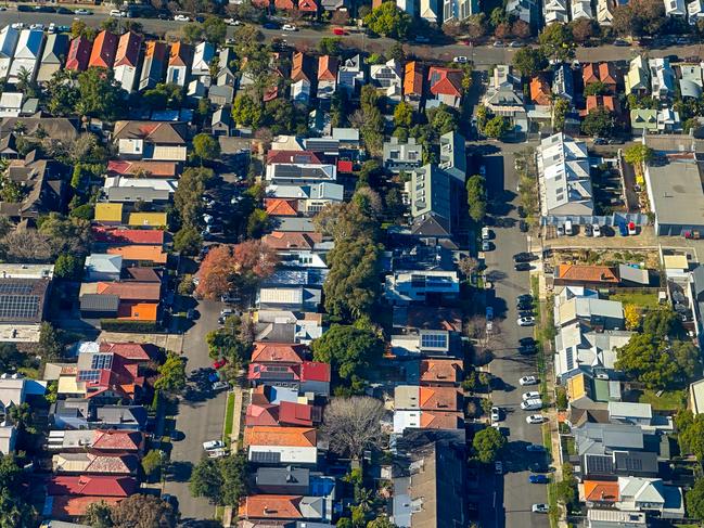 890 properties in Sydney suburbs sold for more than 20 per cent over the initial listing price.