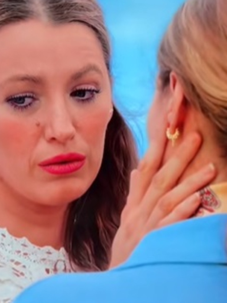Fans have spotted that Blake Lively's earrings kept changing in a scene.