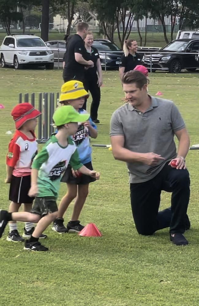 Kids in Murwillumbah learning the ropes from cricket legend Shane Watson. Picture: David Bonaddio