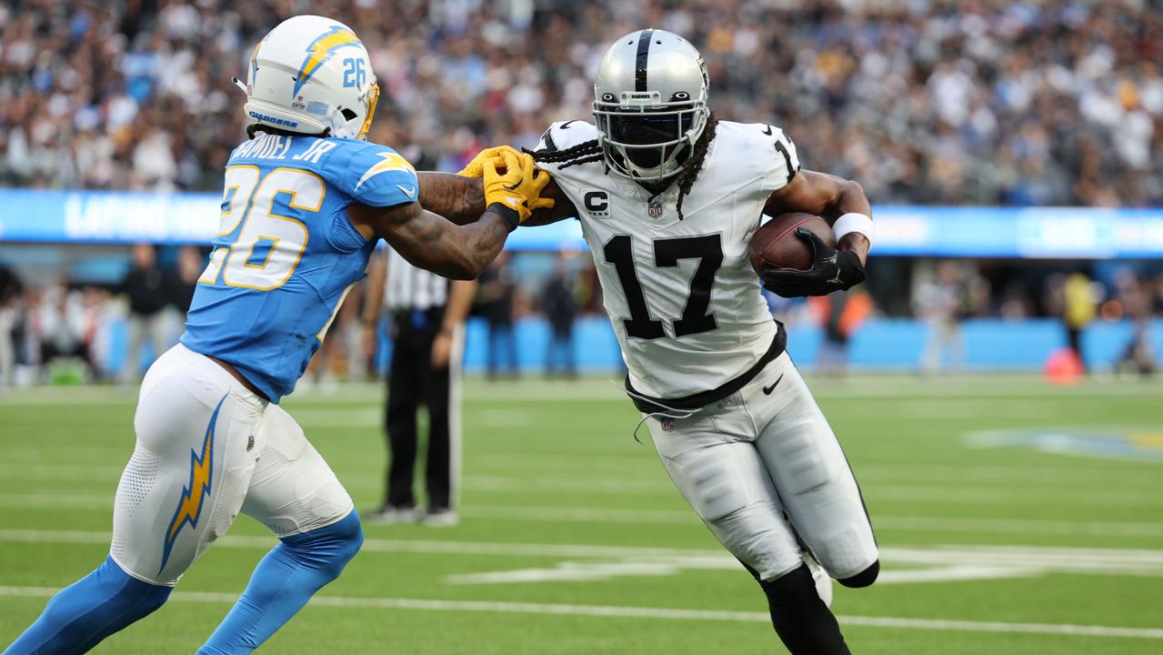 Raiders-Packers Week 5 preview: Injuries, news, score, odds and more -  Silver And Black Pride