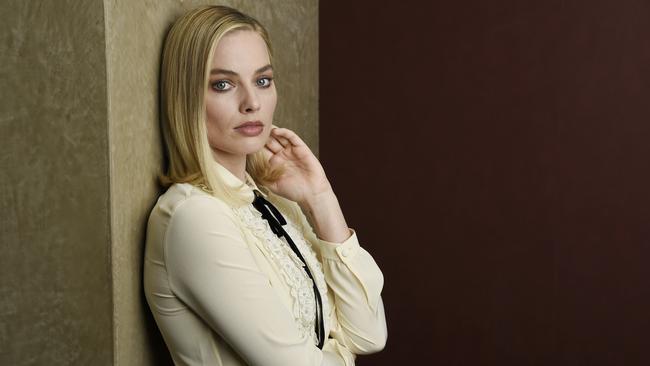 Margot Robbie is a cast member in I, Tonya