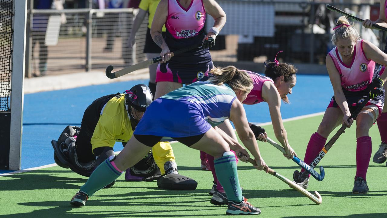 Toowoomba 1 defend an attack from Tweed 1.