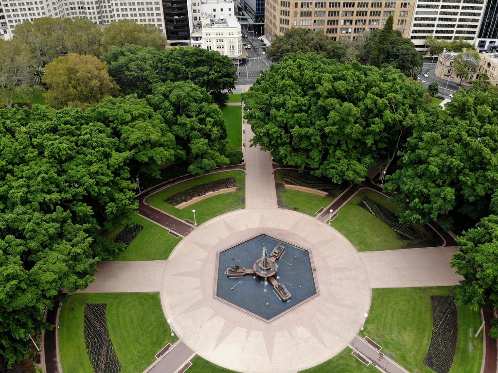 Hyde Park in the city is virtually empty. Picture: Toby Zerna