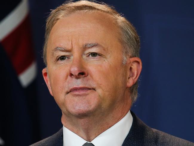 SYDNEY, AUSTRALIA - NewsWire Photos, SEPTEMBER, 28 2021: The Leader of the Australian Labor Party, Anthony Albanese addresses the media during a press conference in Sydney. Picture: NCA NewsWire / Gaye Gerard