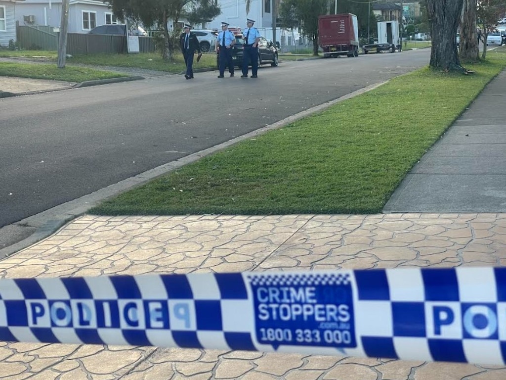 Investigators have cordoned off Frank St after the shooting. Picture: Madeline Crittenden