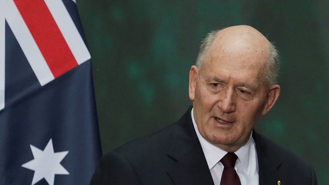 Shorten calls on PM to extend Sir Peter Cosgrove's five-year term