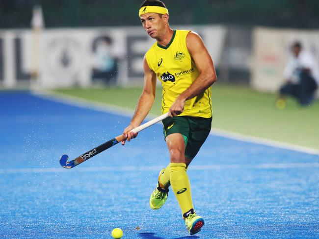 RAIPUR, INDIA - DECEMBER 04: Jamie Dwyer of Australia controls the ball during the match between Australia and Netherlands on day eight of The Hero Hockey League World Final at the Sardar Vallabh Bhai Patel International Hockey Stadium on December 04, 2015 in Raipur, India. (Photo by Ian MacNicol/Getty images)