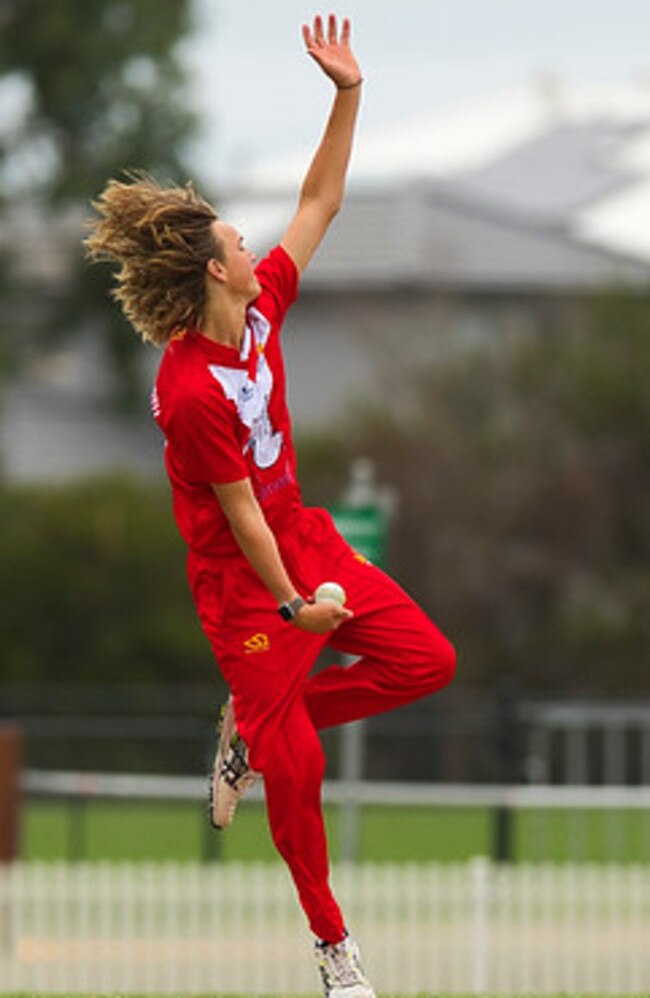 Tom Wrigglesworth bowling for the Swans. Pic: Chris Thomas Photography