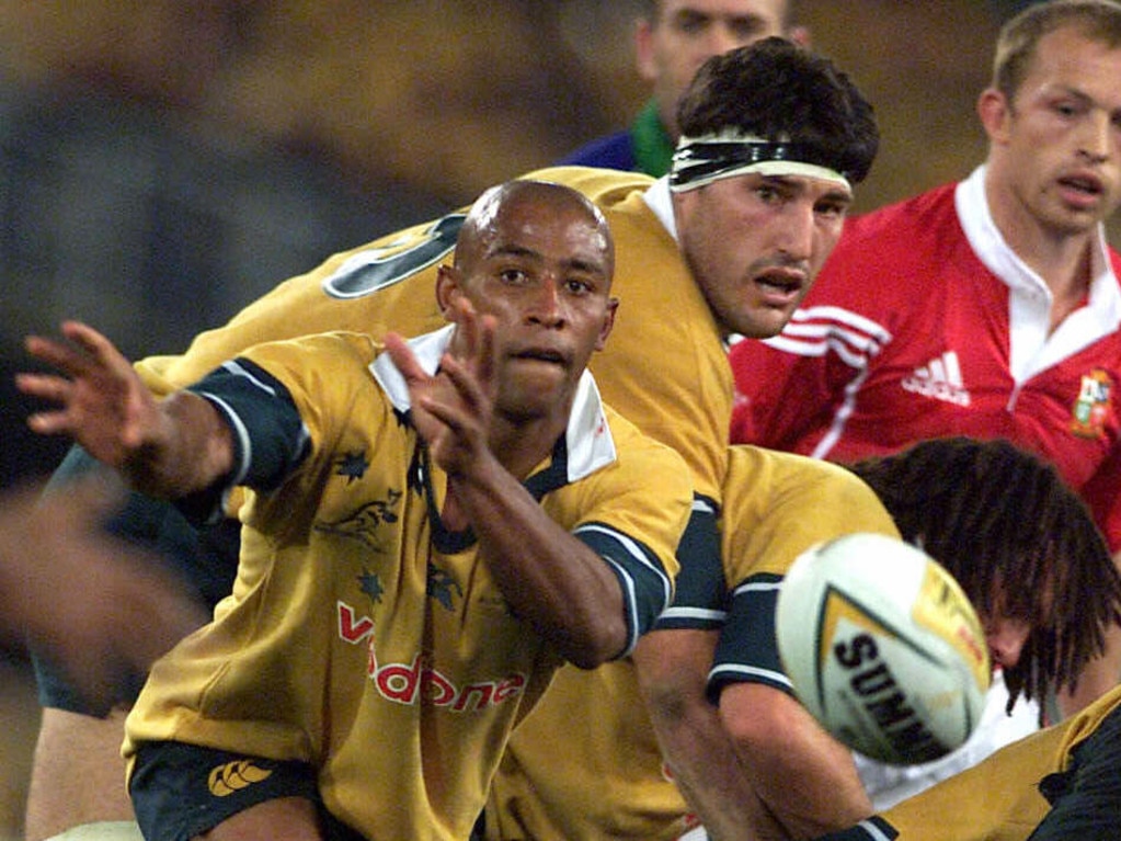 John Eales and George Gregan against the Great British & Irish Lions in 2001.