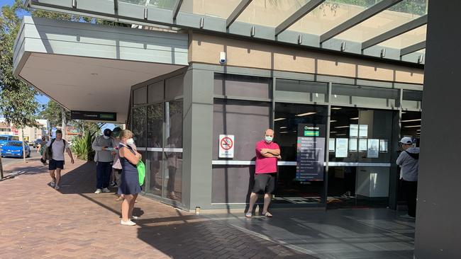 People line up at Centrelink in Hornsby, after many Australians have lost their job due to COVID-19. Picture: Madelaine Wong