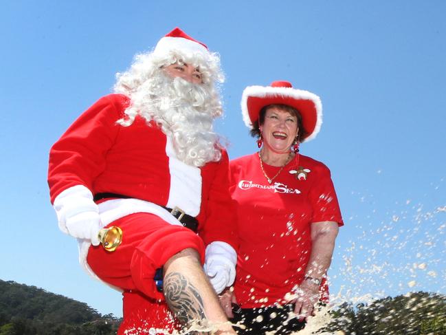 Jingle bells, jingle bells, jingle all the way. Christmas in Australia on a scorching summer’s day, hey!