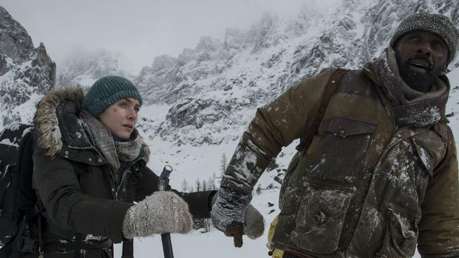 Kate Winslet and Idris Elba in The Mountain Between Us.