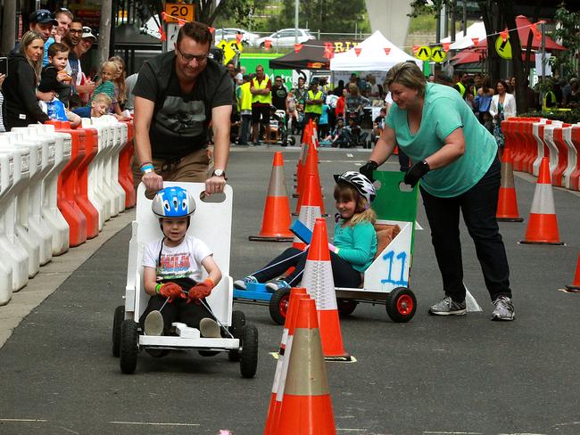 Manoeuvring at the Rouse Hill Billy Cart Derby.