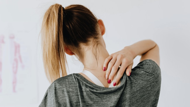Needless to say, we all really need to figure out how to maintain good posture while we’re working. Image: Pexels