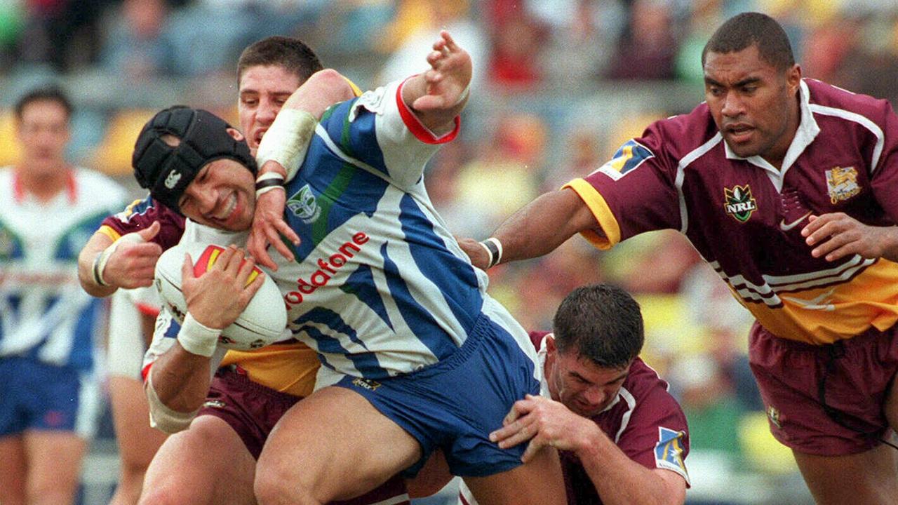 Odell Manuel takes a run for the Warriors against Brisbane in 1999.